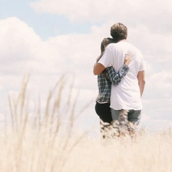 Les vertus anti stress du hug chez les femmes 